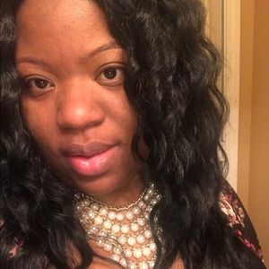 Meet your Posher, Shareka